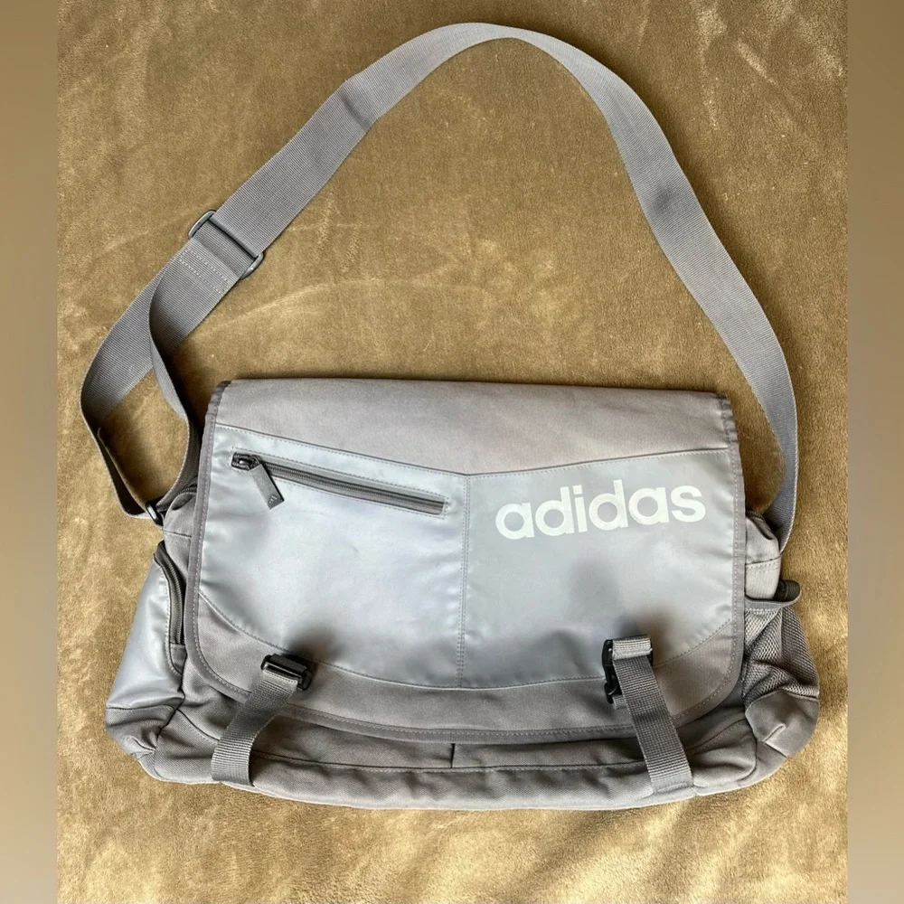 Adidas Laptop Messenger Bag Gray Shoulder Strap Padded Briefcase 329761 JDE002